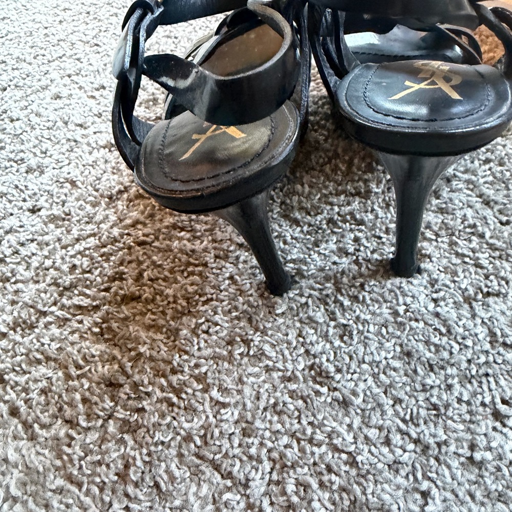 Yves Saint Laurent Glossy Black Platform Heels - Picture 11 of 13